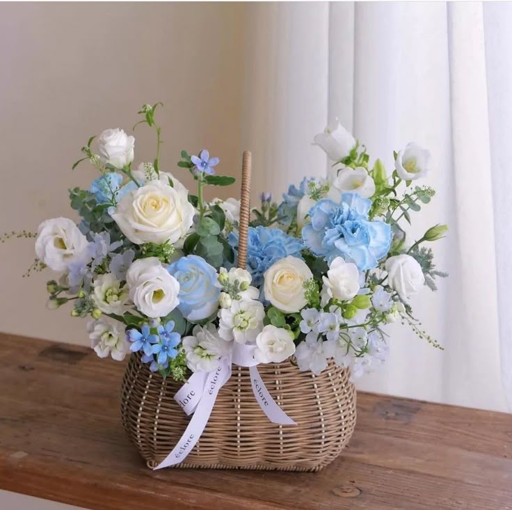 (粉藍色)玫瑰桔梗手提籃 Mr.012